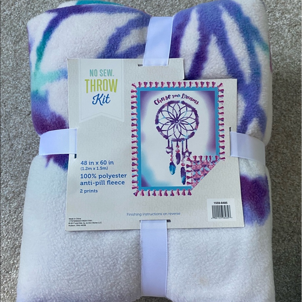 No sew throw kit NWOT